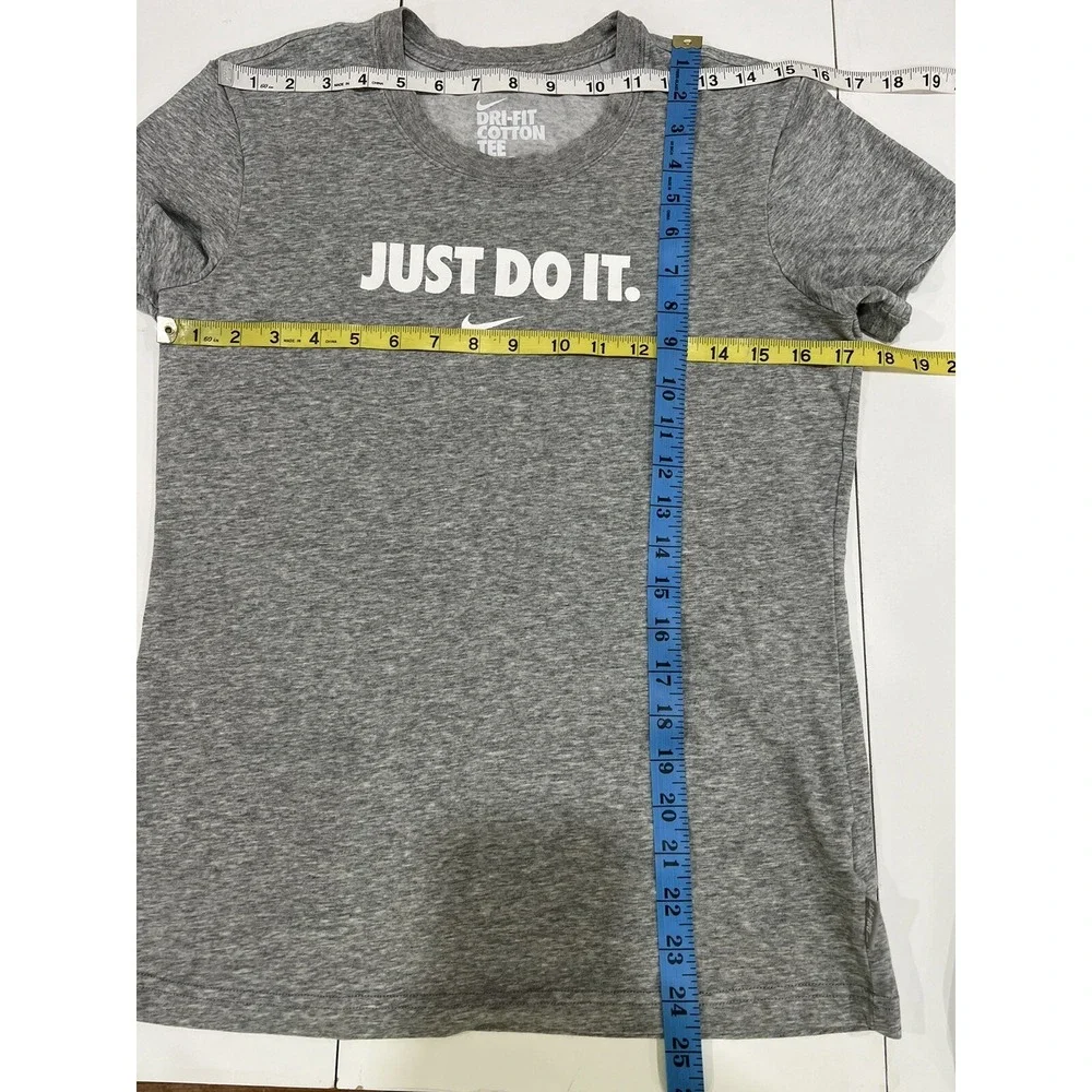 Nike Dri-Fit Just Do It Women's Medium 8-10 Gray T-shirt EUC